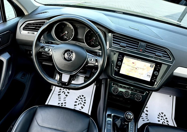 Volkswagen Tiguan cena 92999 przebieg: 159965, rok produkcji 2018 z Lędziny małe 781